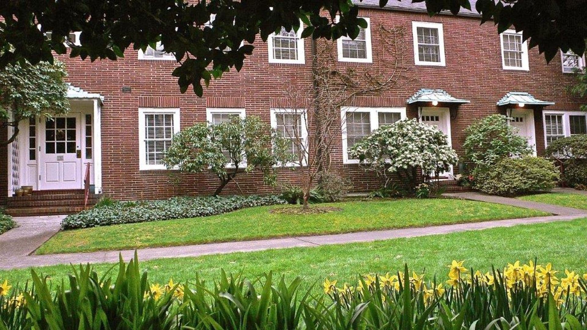 Portland Apartment: 810 SW Vista Ave