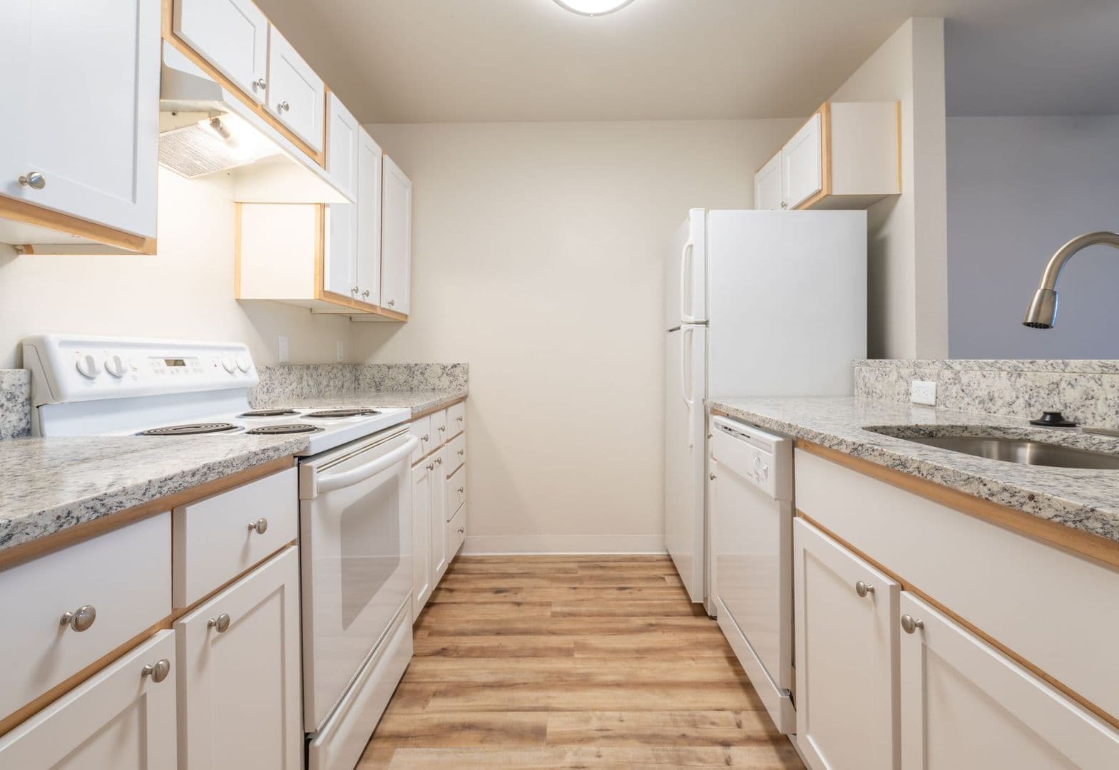 Portland Apartment: 303 NE 16th Ave
