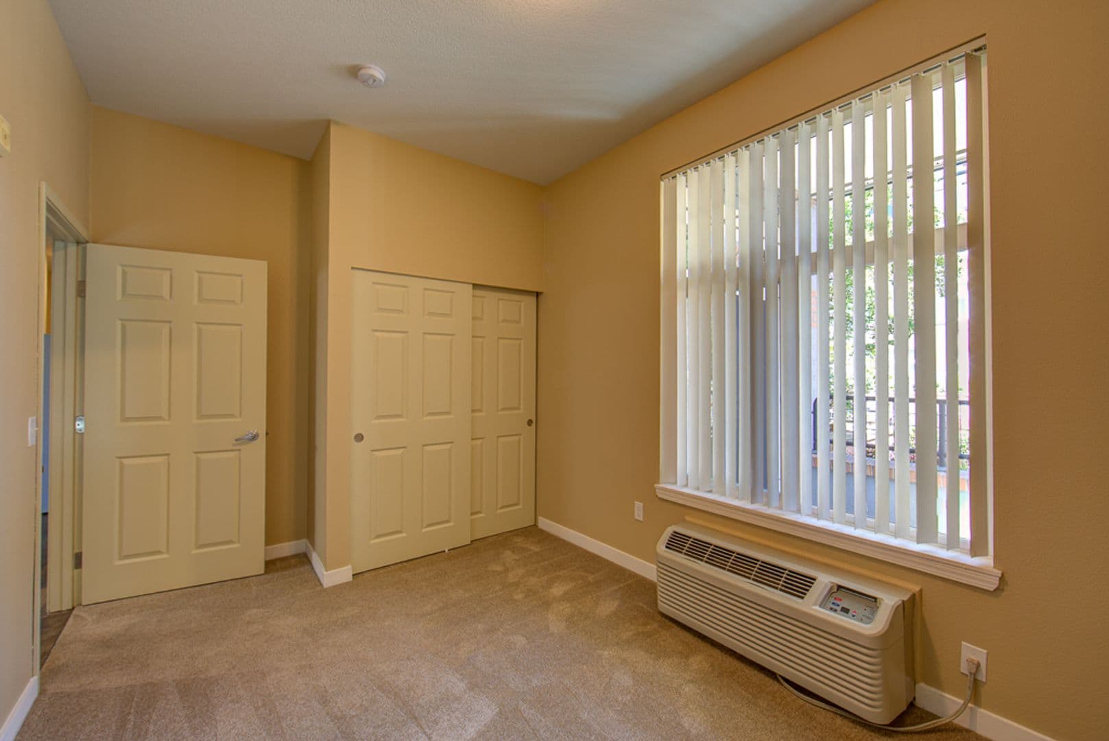 Portland Apartment: 1425 NE 7th Ave