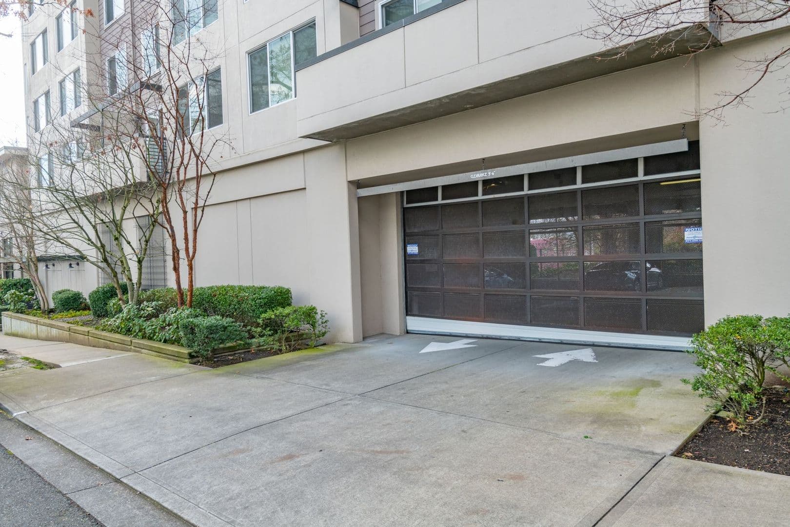 Portland Apartment: 303 NE 16th Ave