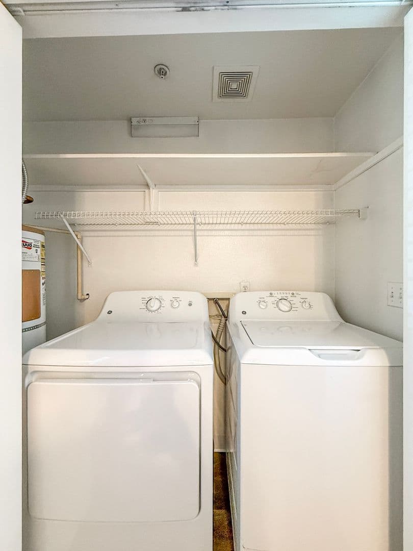 Gresham Apartment: 800 NE Roberts Ave