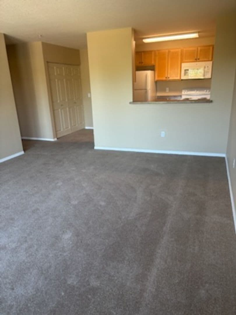 Portland Apartment: 1425 NE 7th Ave