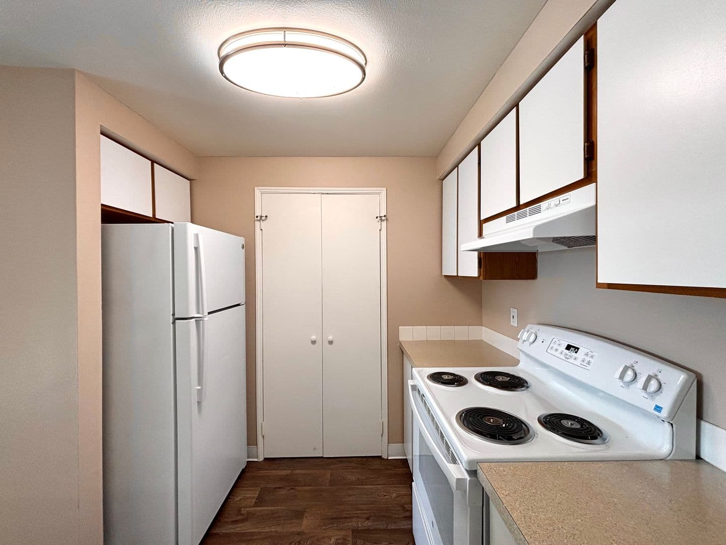 Happy Valley Apartment: 11408 SE 90th Ave