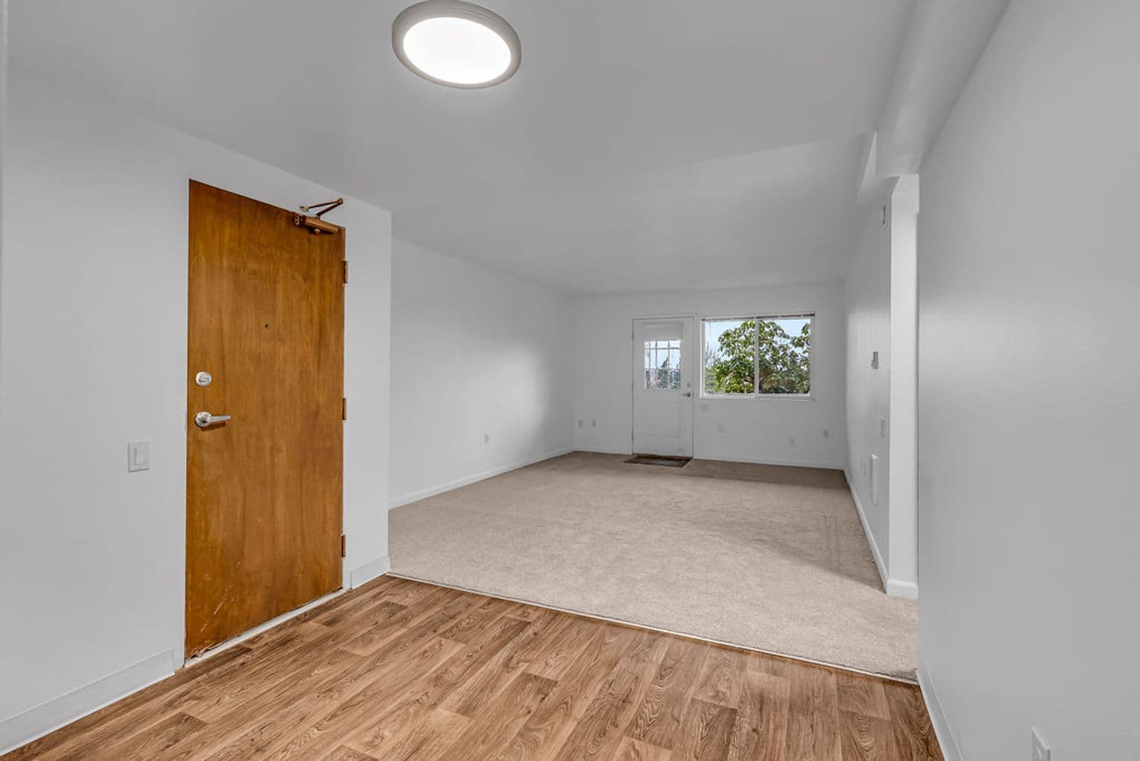 King City Apartment: 11773 SW King George Dr