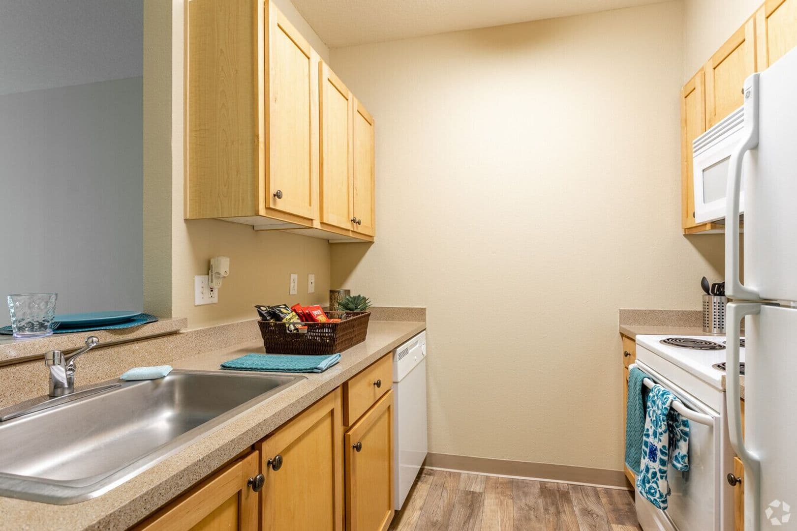 Portland Apartment: 1425 NE 7th Ave