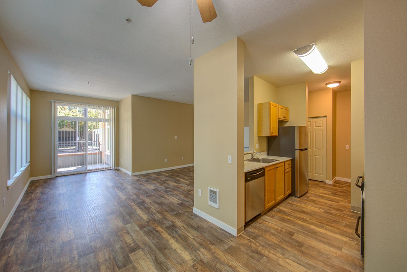Portland Apartment: 1425 NE 7th Ave