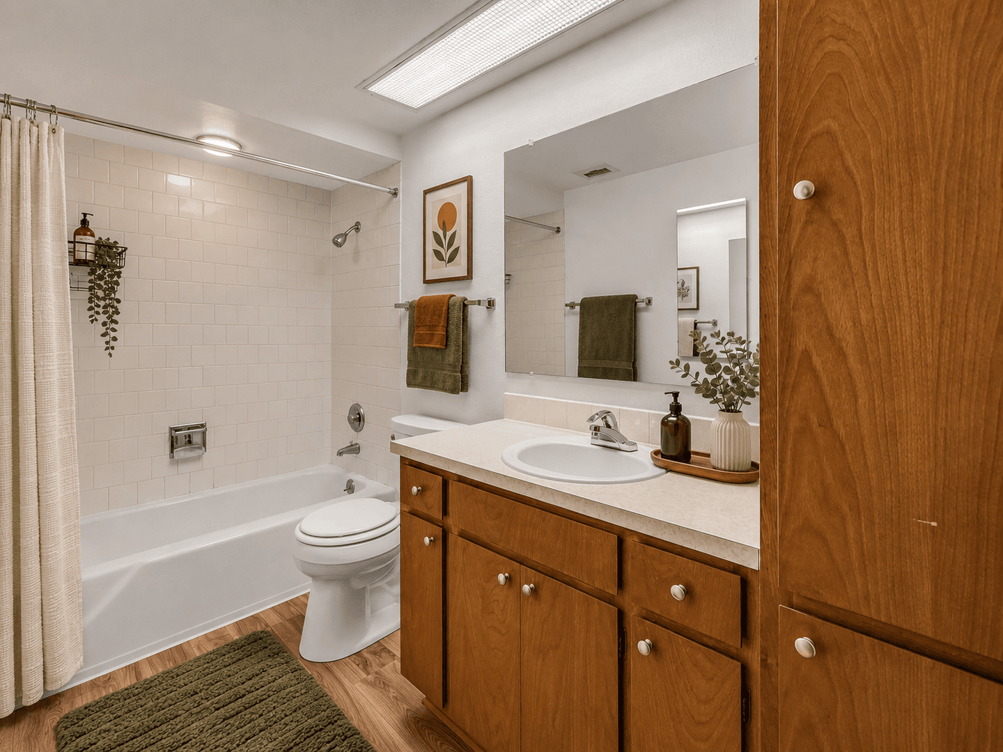 King City Apartment: 11773 SW King George Dr
