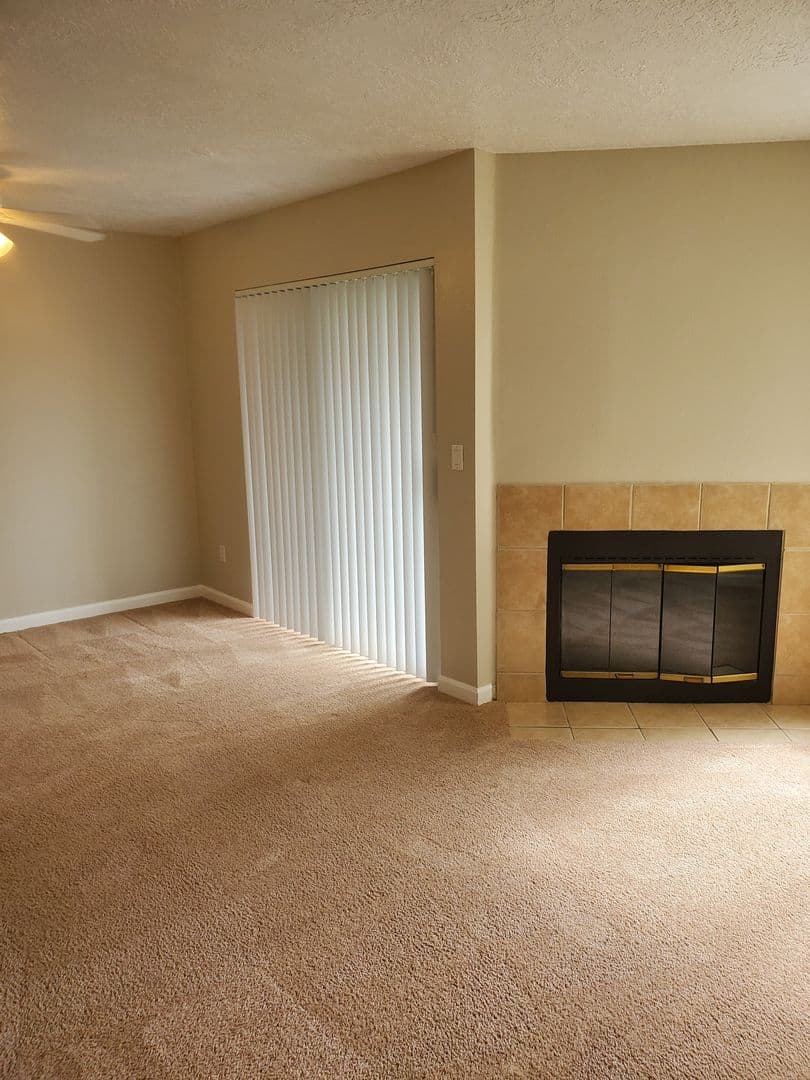 Milwaukie Apartment: 4400 SE Naef Road