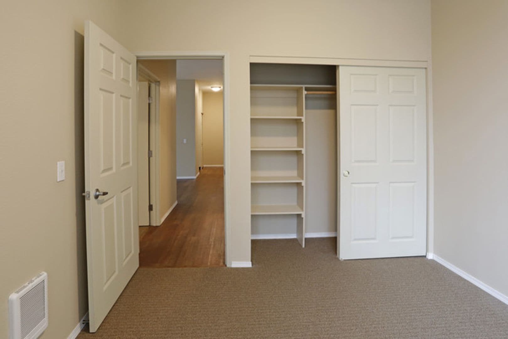 Portland Apartment: 1425 NE 7th Ave