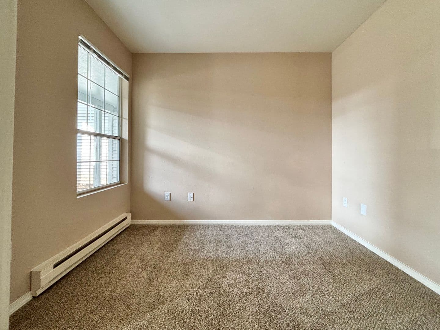 Happy Valley Apartment: 11408 SE 90th Ave