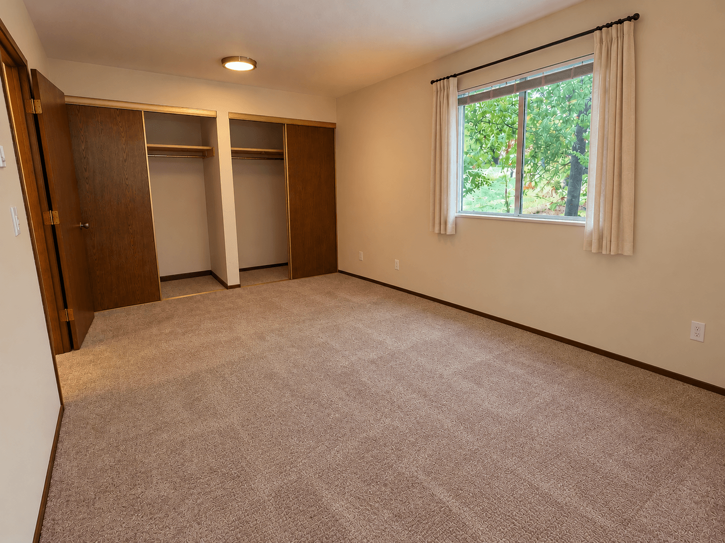 Portland Apartment: 3518-3532 SW 11th Ave