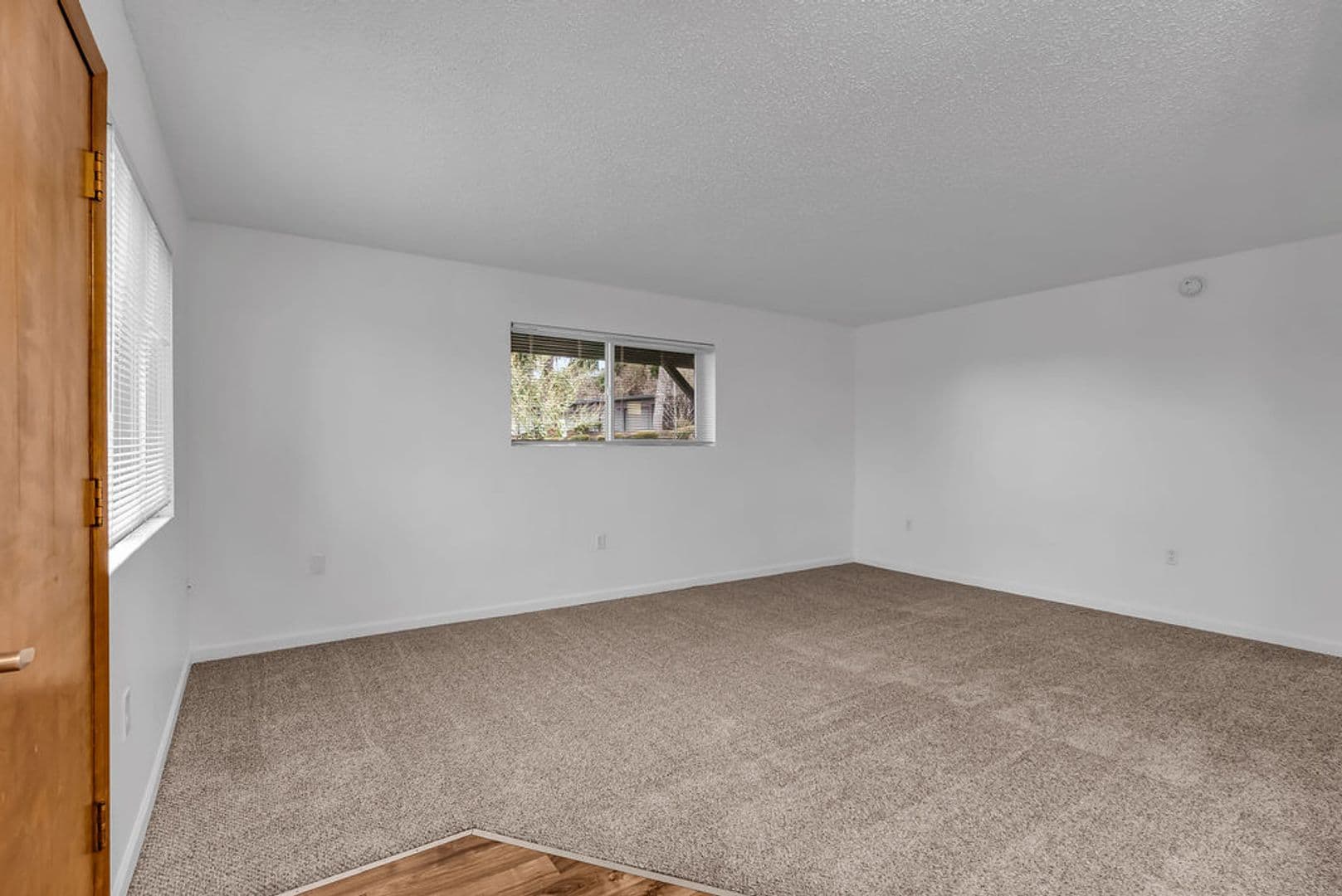King City Apartment: 11773 SW King George Dr