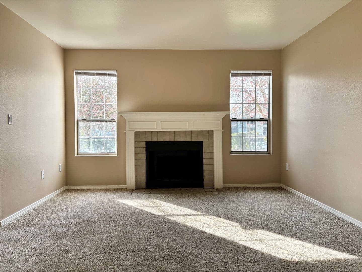 Happy Valley Apartment: 11408 SE 90th Ave