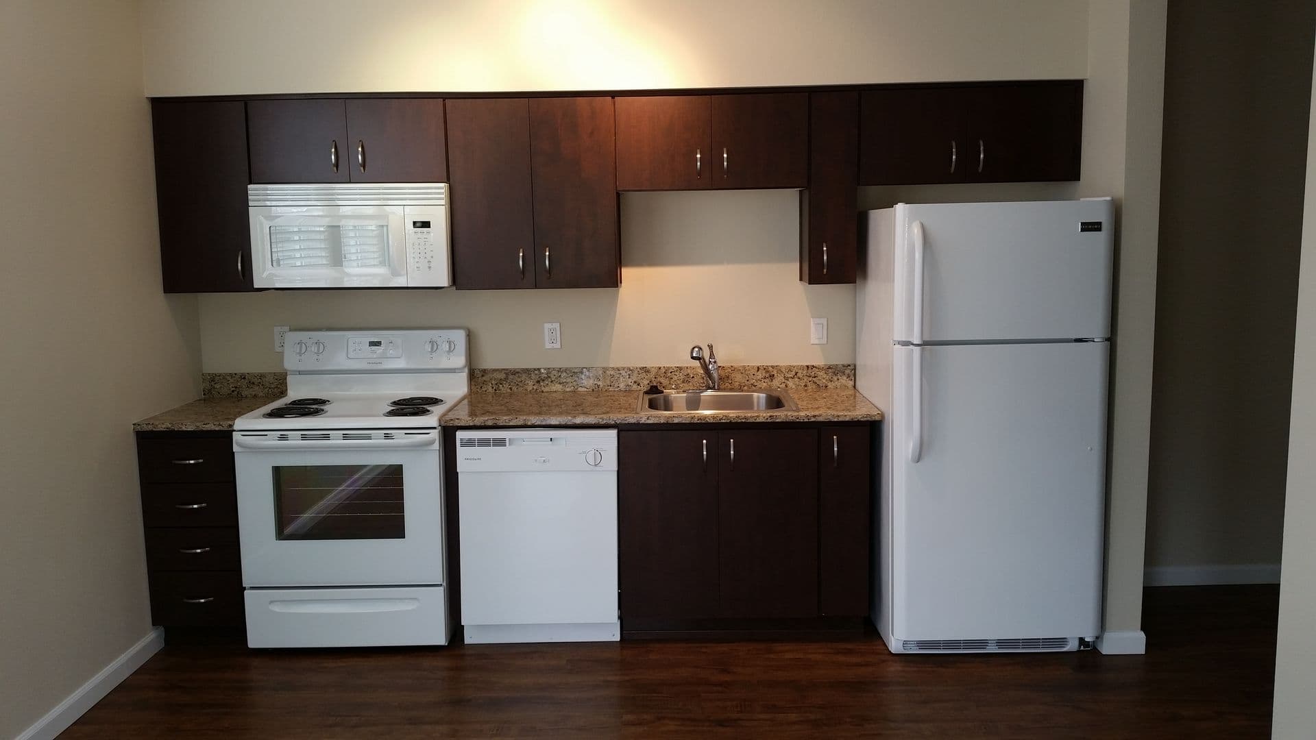 Portland Apartment: 6855 N. Burlington Ave