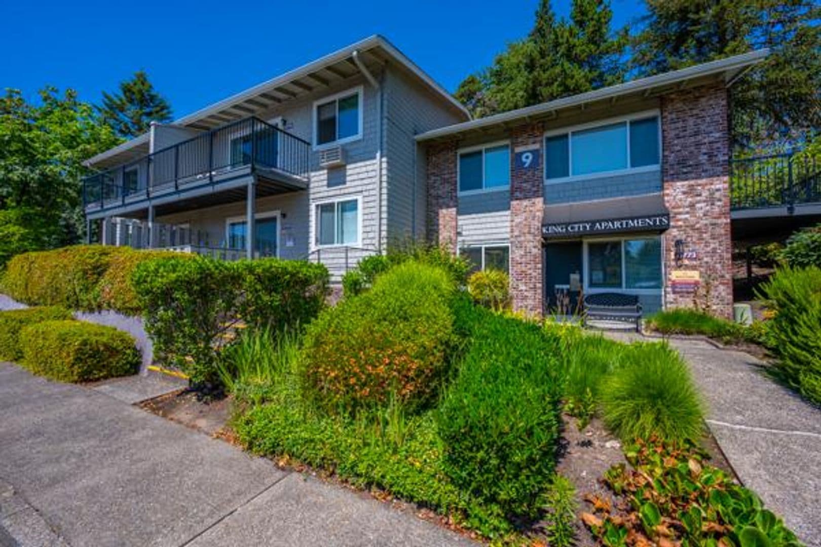 King City Apartment: 11773 SW King George Dr