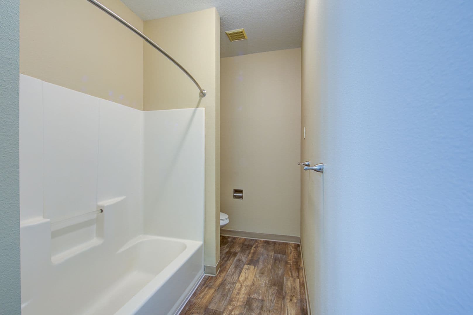 Portland Apartment: 1425 NE 7th Ave
