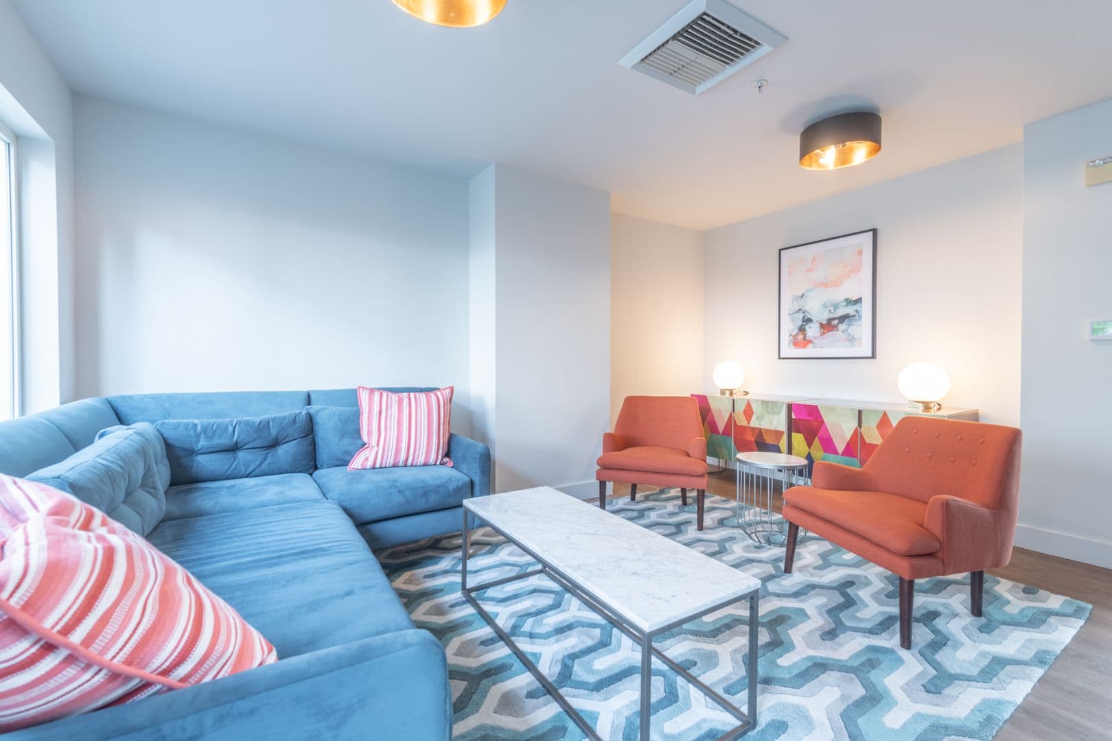Portland Apartment: 303 NE 16th Ave