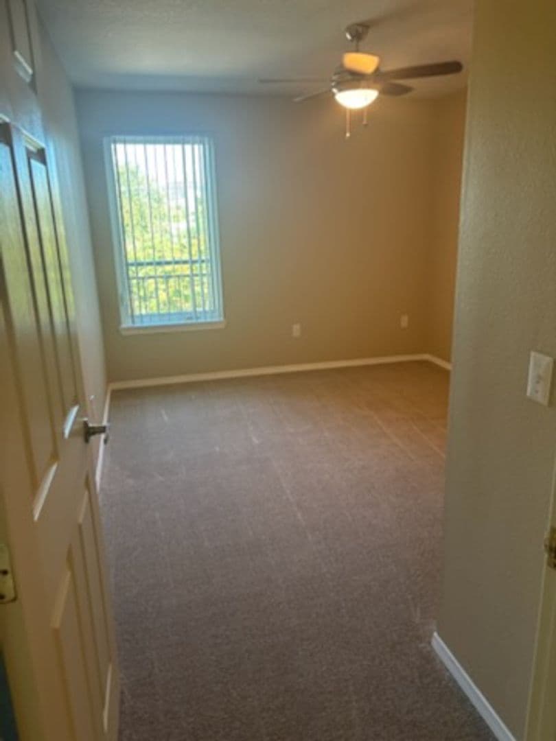 Portland Apartment: 1425 NE 7th Ave