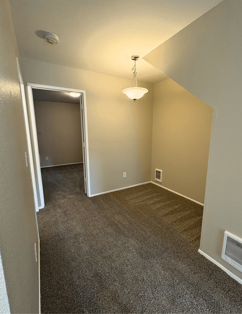 Portland Apartment: 3518-3532 SW 11th Ave