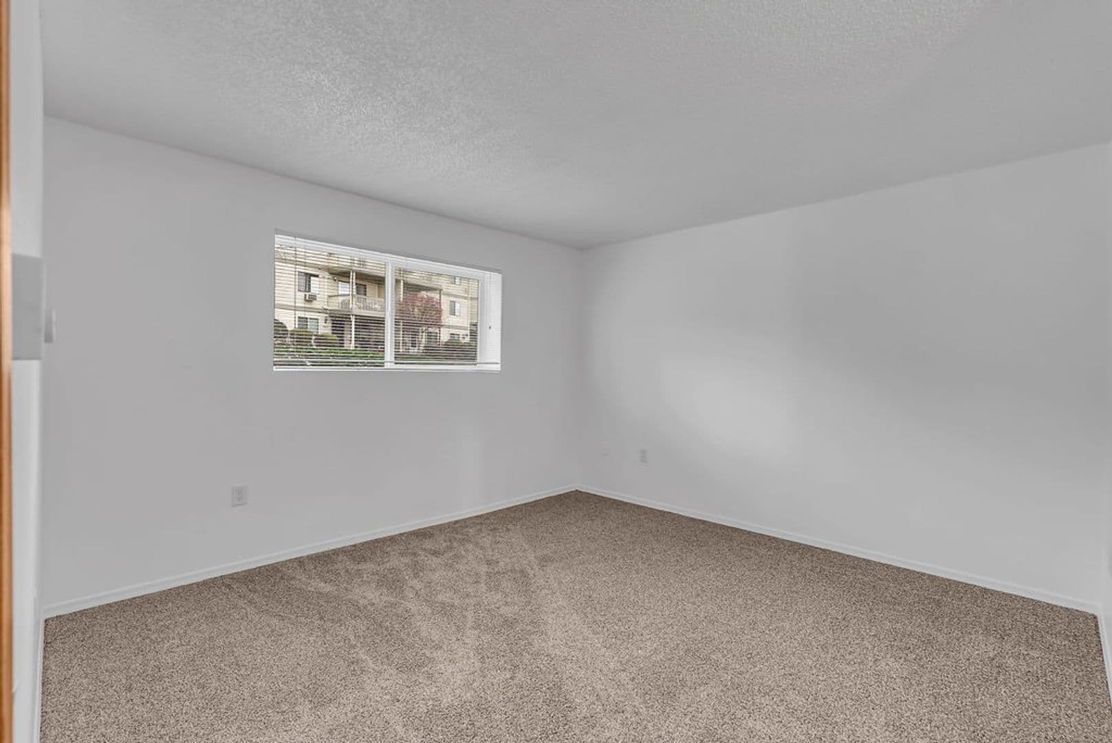 King City Apartment: 11773 SW King George Dr