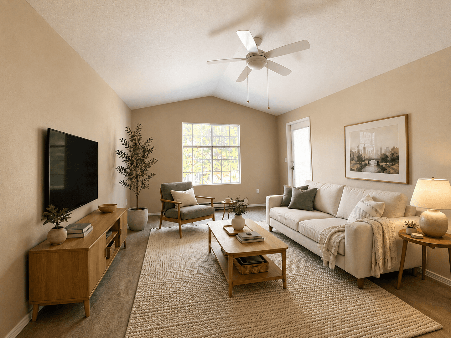 Happy Valley Apartment: 11408 SE 90th Ave