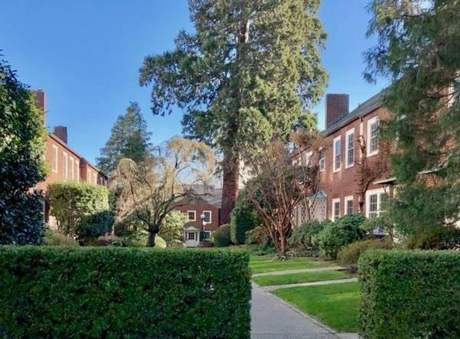 Portland Apartment: 810 SW Vista Ave