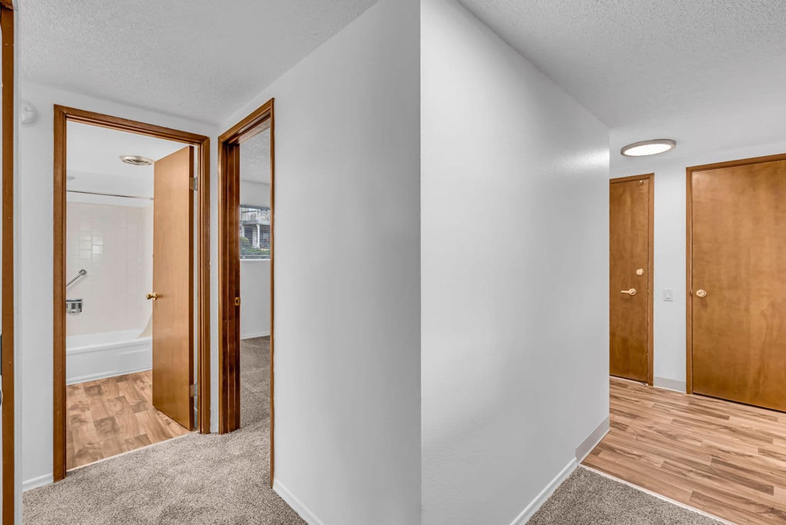 King City Apartment: 11773 SW King George Dr