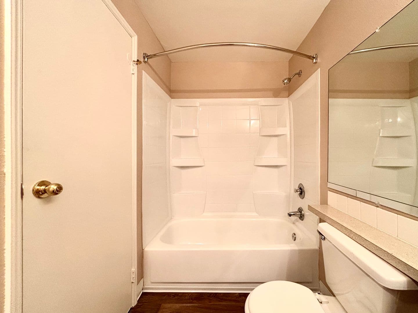 Happy Valley Apartment: 11408 SE 90th Ave