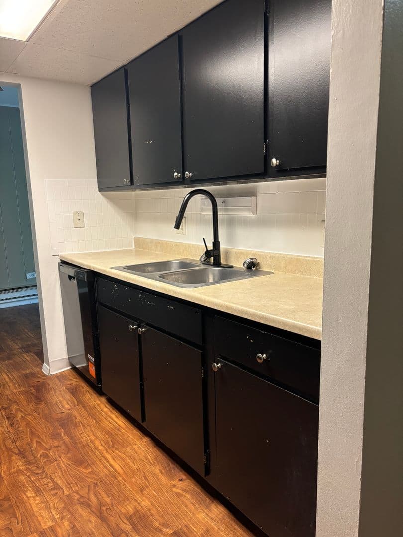 Lansing Apartment: 3649 173rd Crossing LLC