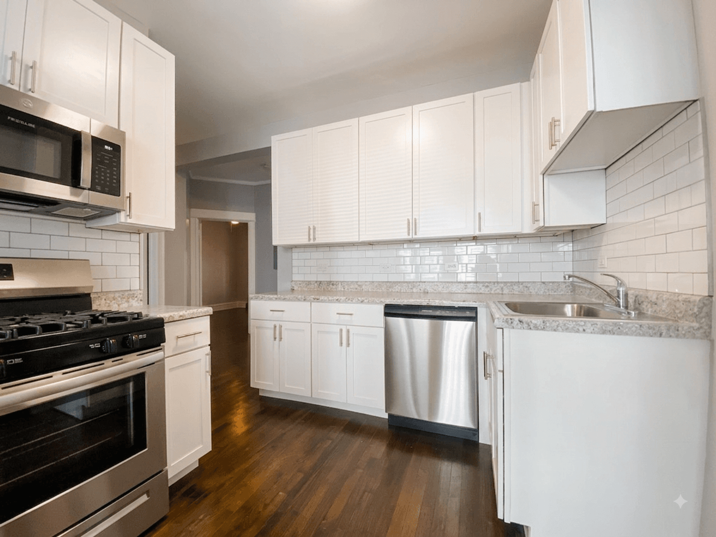 Chicago Apartment: 1214 W. Rosemont