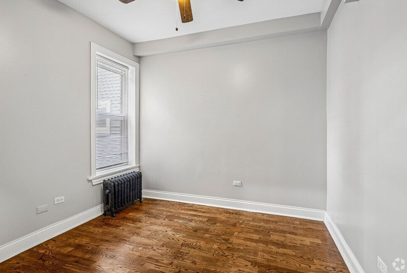 Chicago Apartment: 6257 N. Lakewood