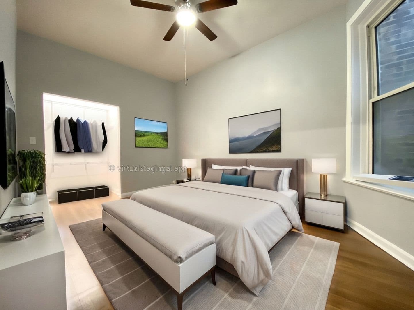 Chicago Apartment: 906 W. Montrose