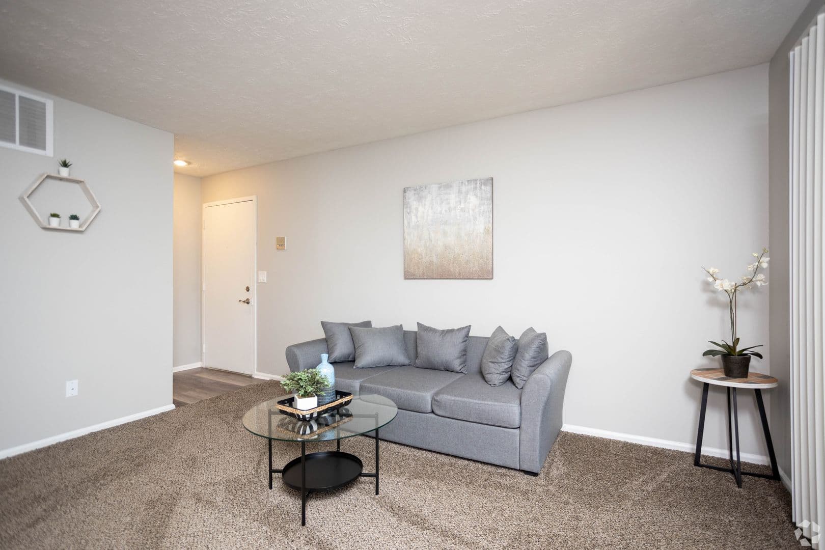Dublin Apartment: 2120 Bentwood Circle, 2120 2C