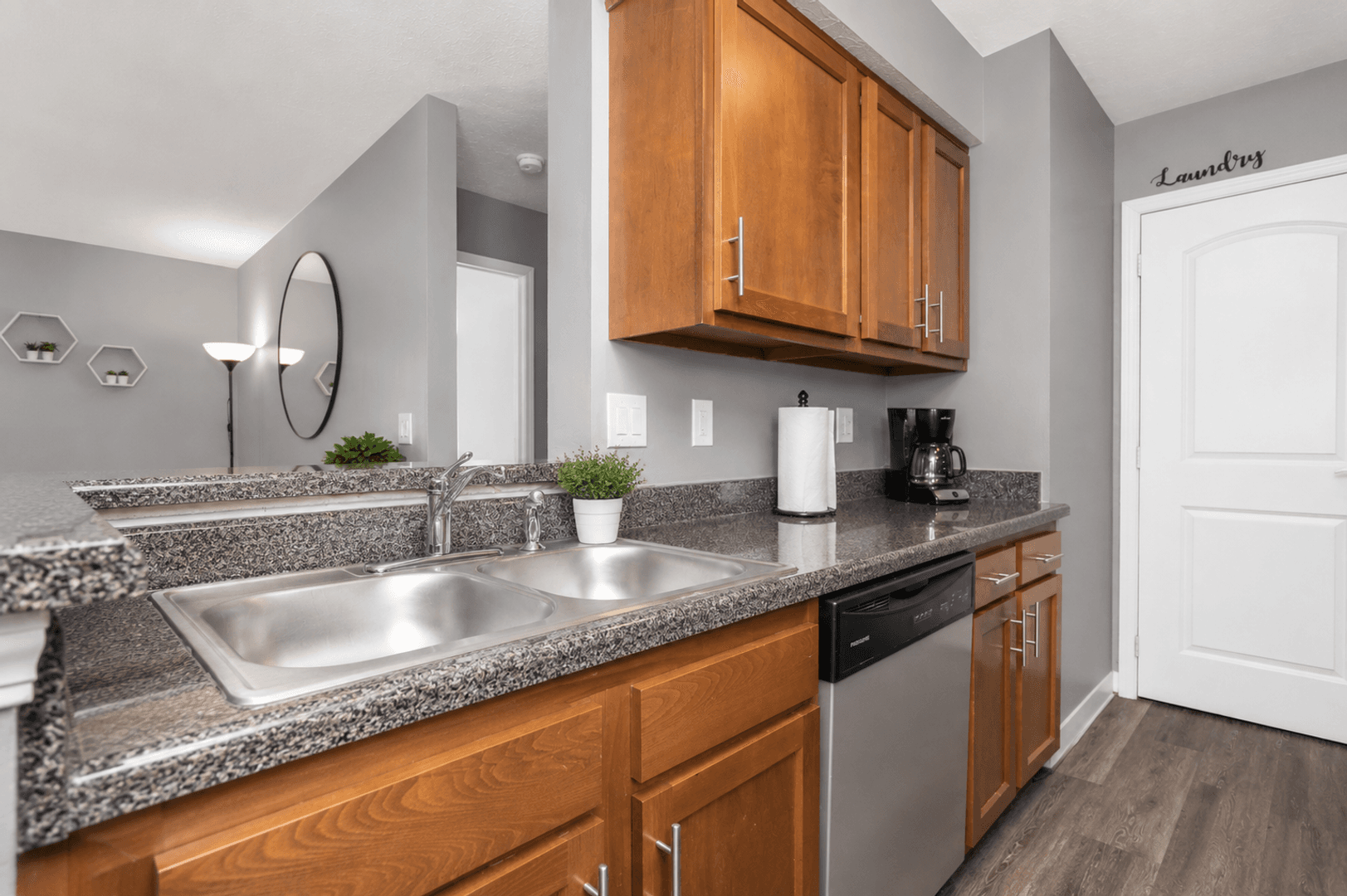 Dublin Apartment: 2115 Bentwood Circle, 2115 2B