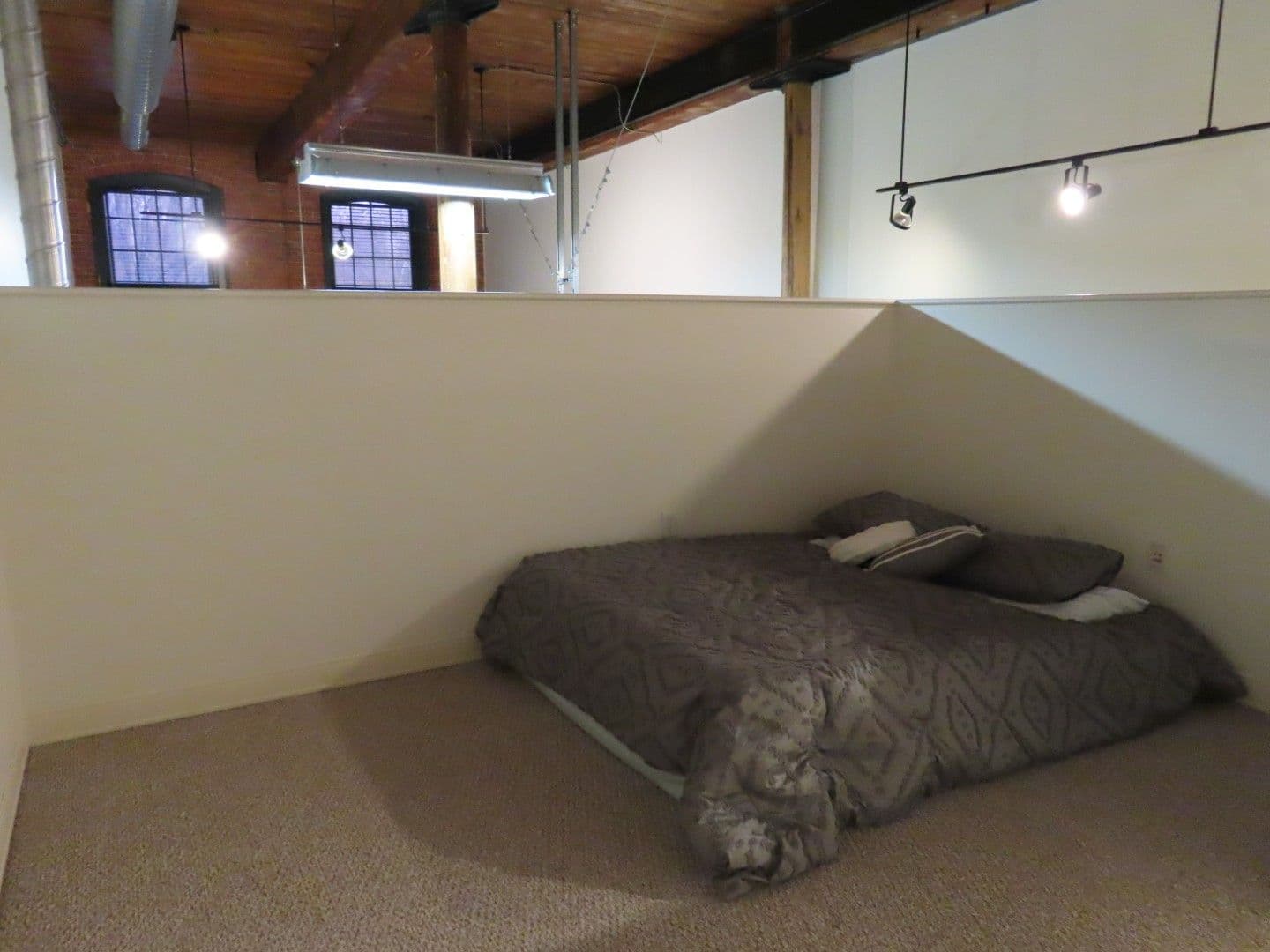 Cumberland Apartment: 51 Front St