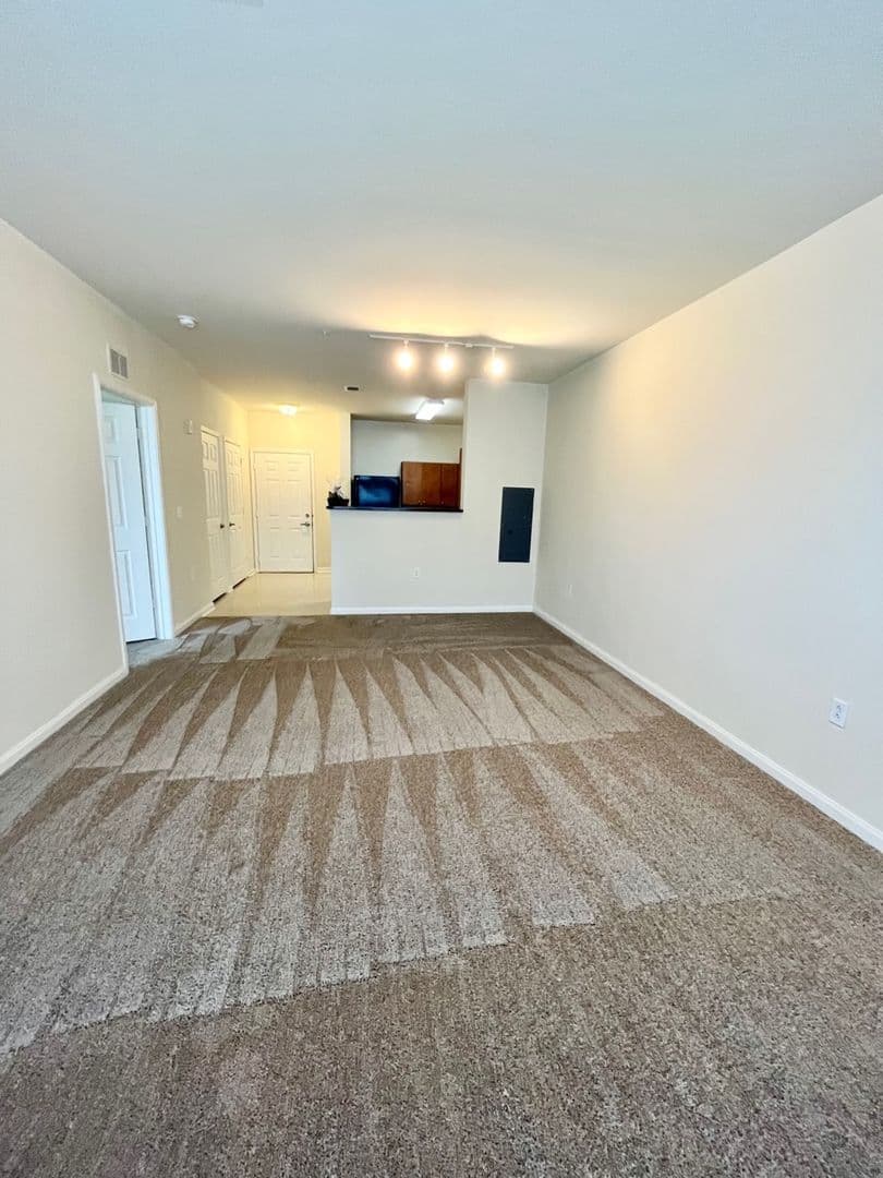 New Haven Apartment: 400 Blake St.