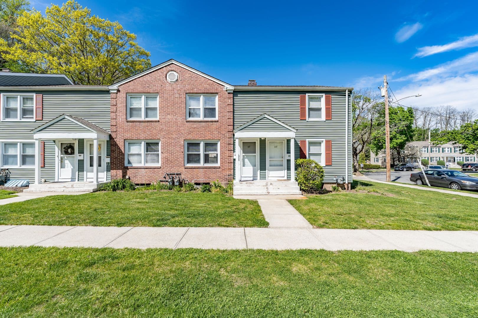 New Haven Townhome: 35 Cooper Pl