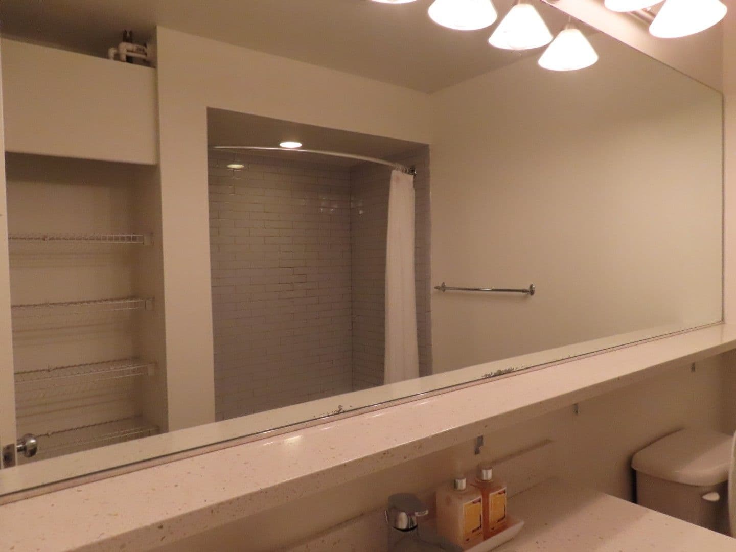 Cumberland Apartment: 51 Front St