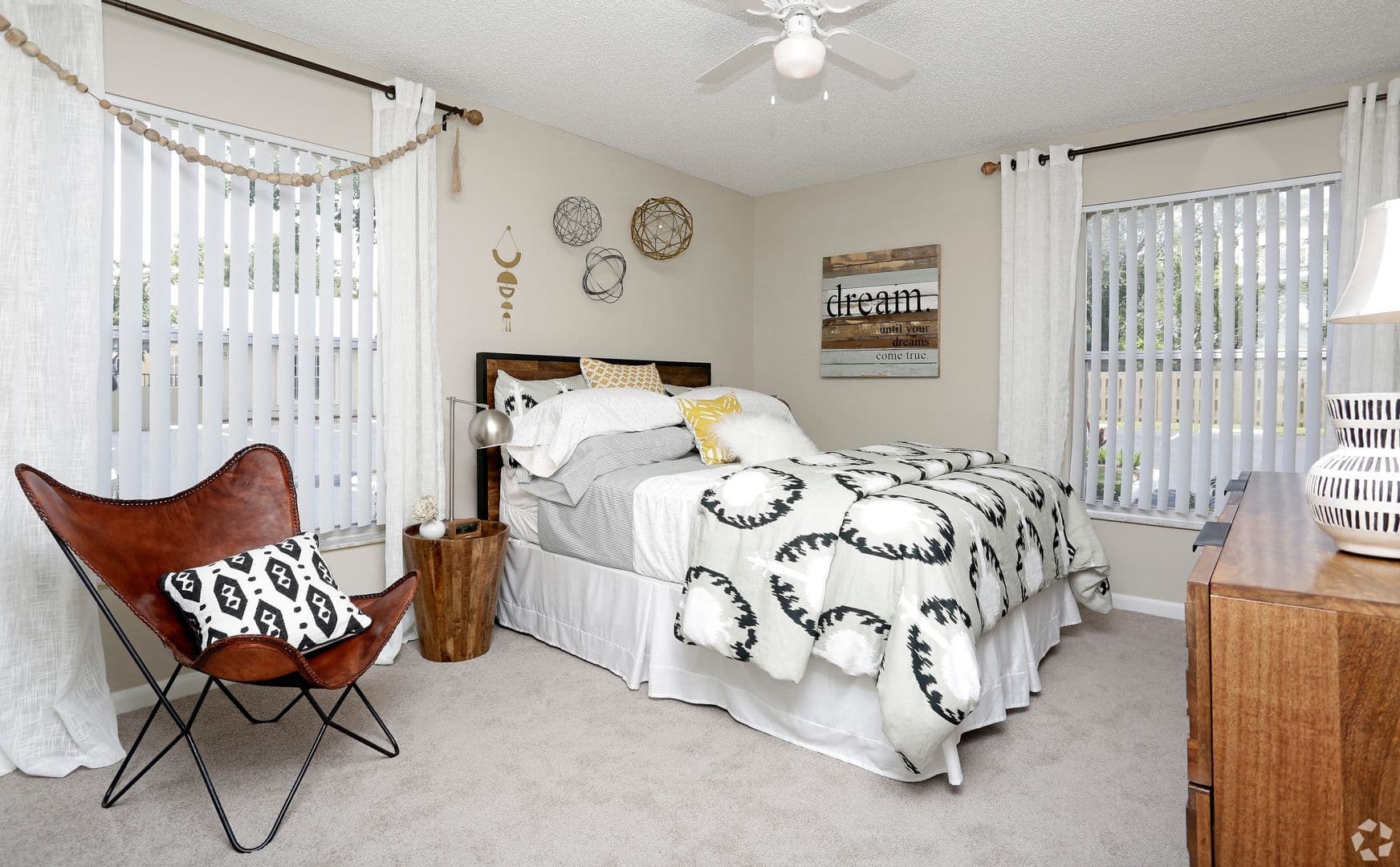 Orlando Apartment: 7325 Goldenpointe Blvd