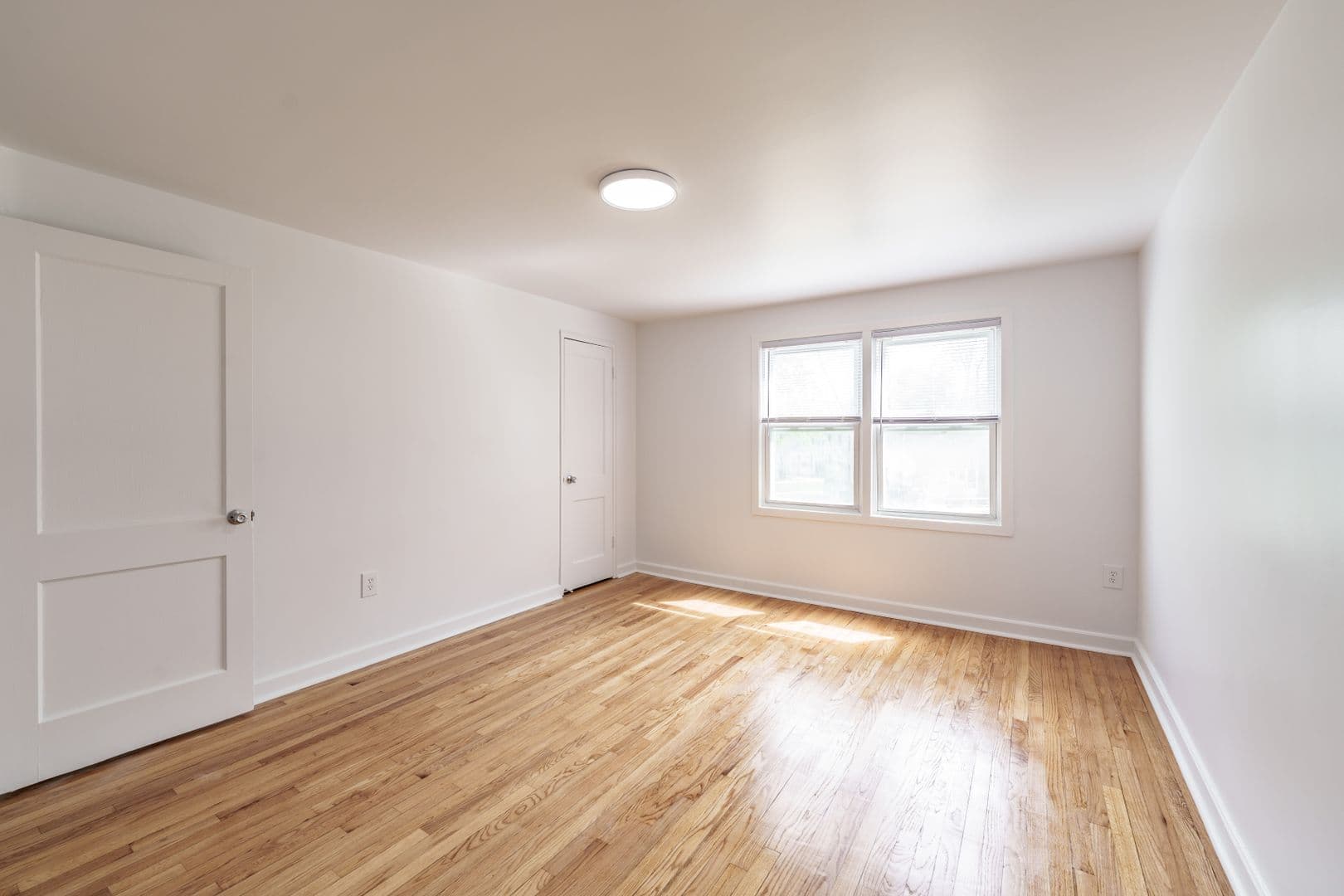 New Haven Townhome: 35 Cooper Pl