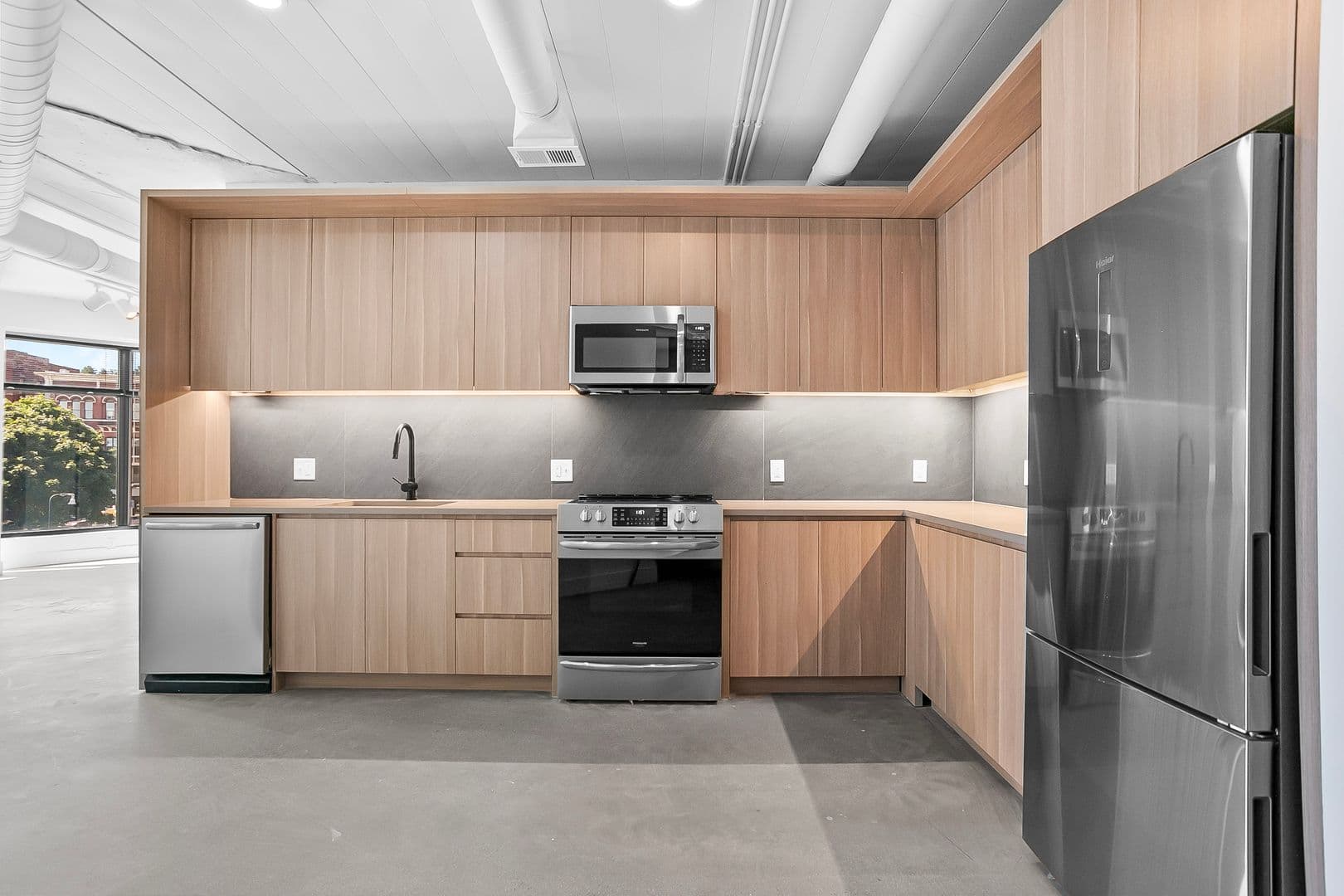 New Britain Apartment: 267 Main St