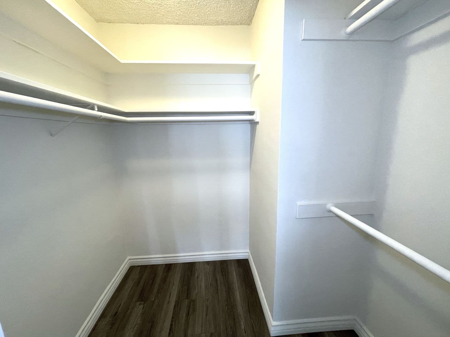 Los Angeles Apartment: 3486 Military Avenue