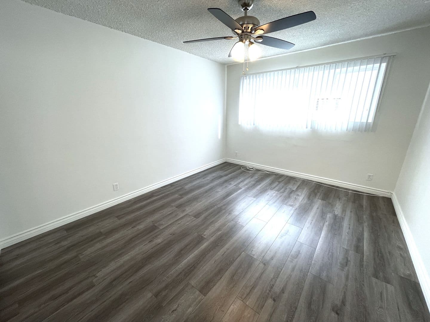 Los Angeles Apartment: 3486 Military Avenue