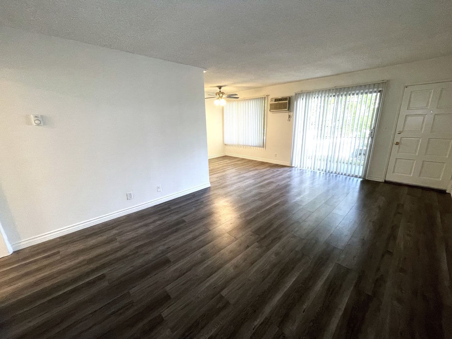 Los Angeles Apartment: 3486 Military Avenue