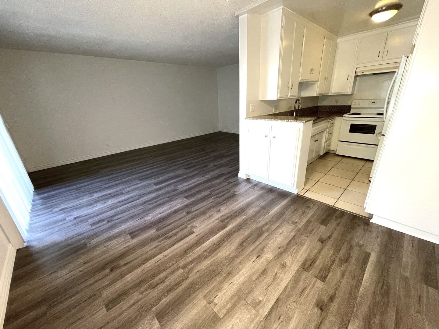 Los Angeles Apartment: 3486 Military Avenue