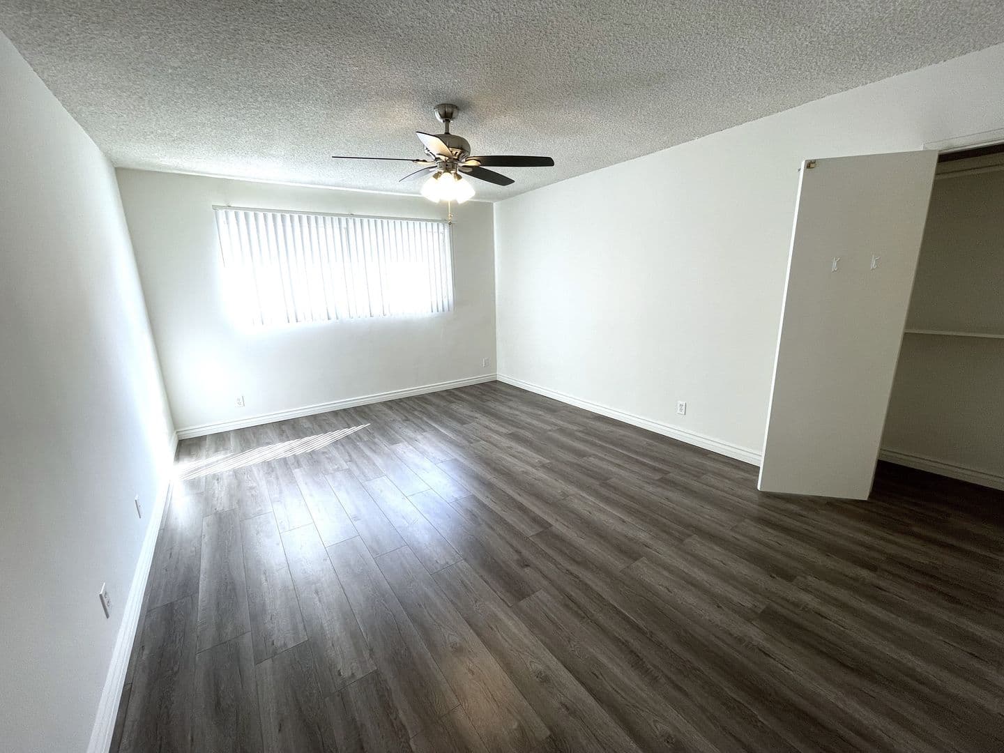 Los Angeles Apartment: 3486 Military Avenue