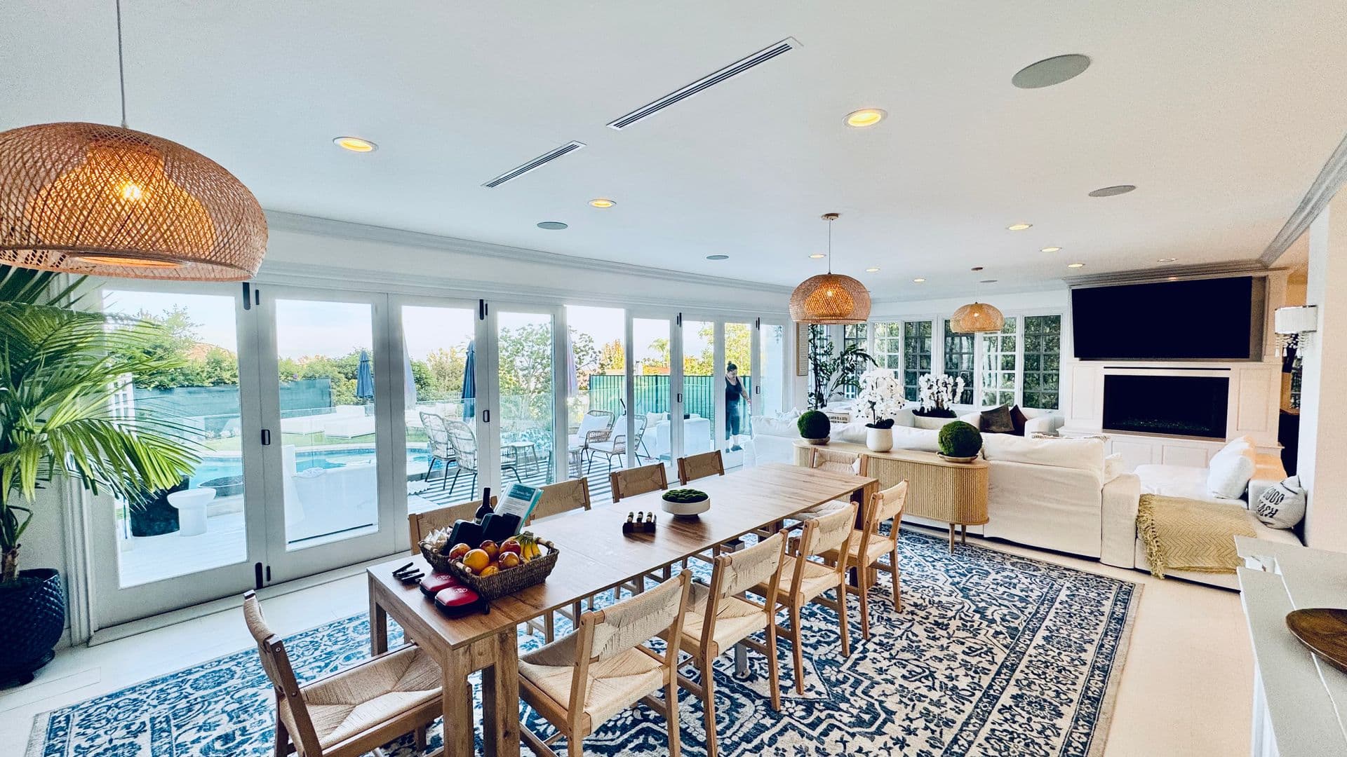 PACIFIC PALISADES House: 1423 Floresta Place