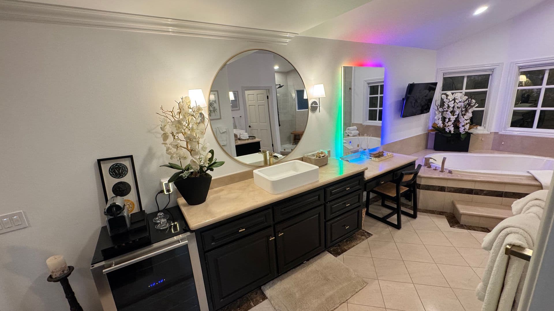 PACIFIC PALISADES House: 1423 Floresta Place