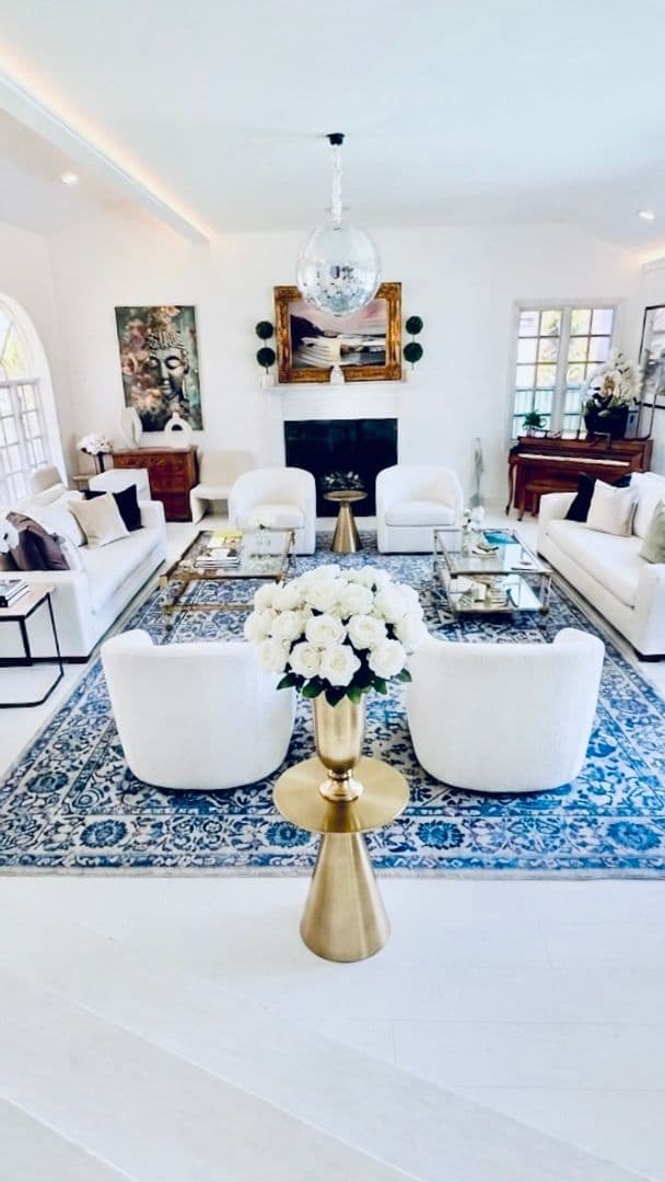 PACIFIC PALISADES House: 1423 Floresta Place