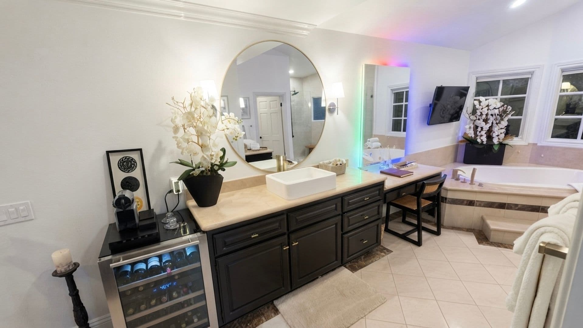 PACIFIC PALISADES House: 1423 Floresta Place